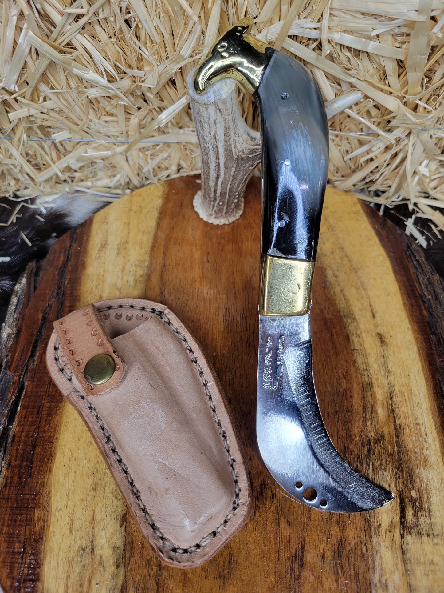 Tranchetes con figura en bronce