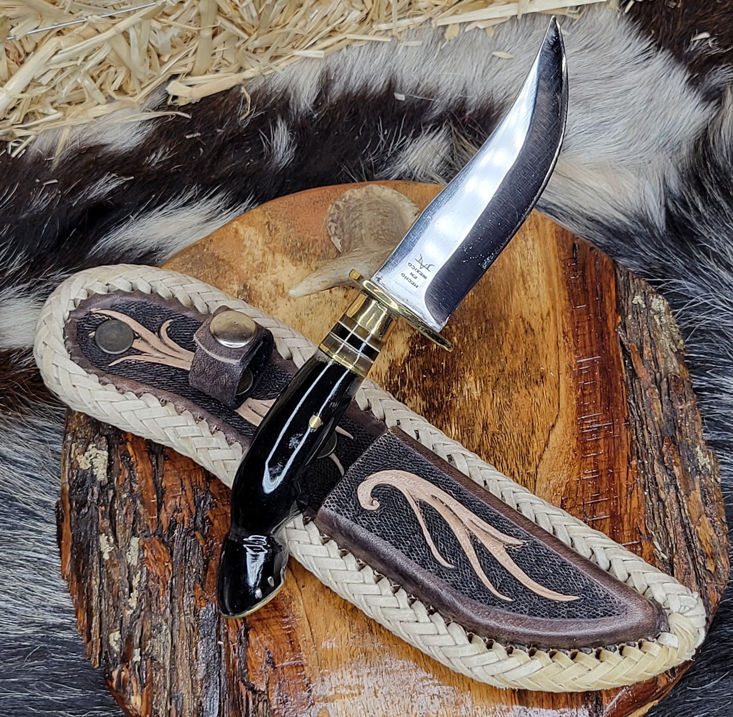 Cuchillos Patita de Caballo Cuerno de Toro