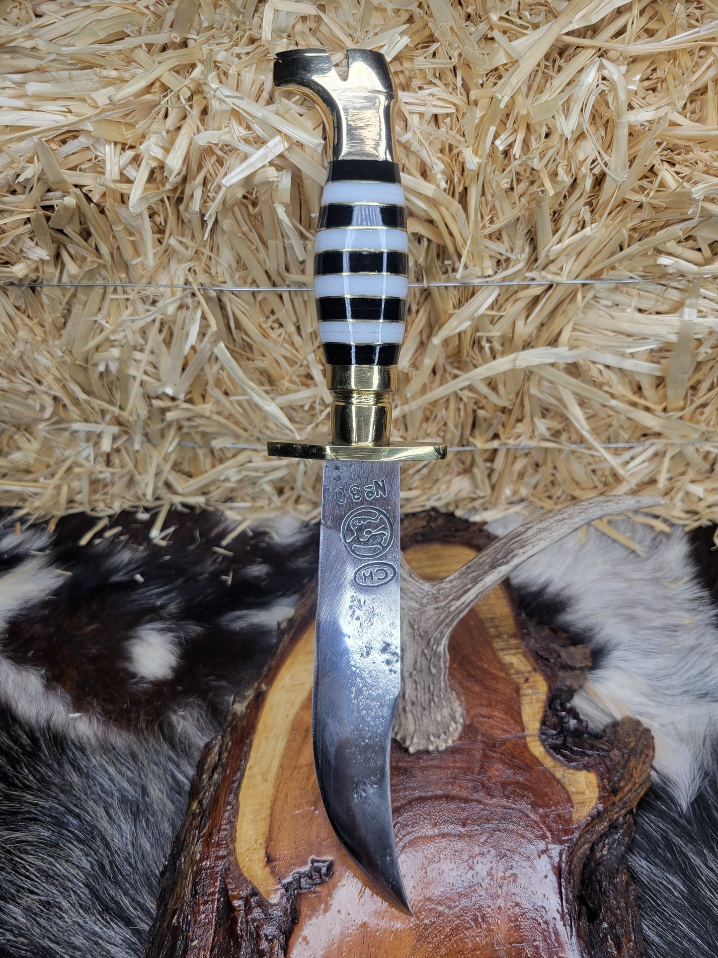 Cuchillo Doble B37