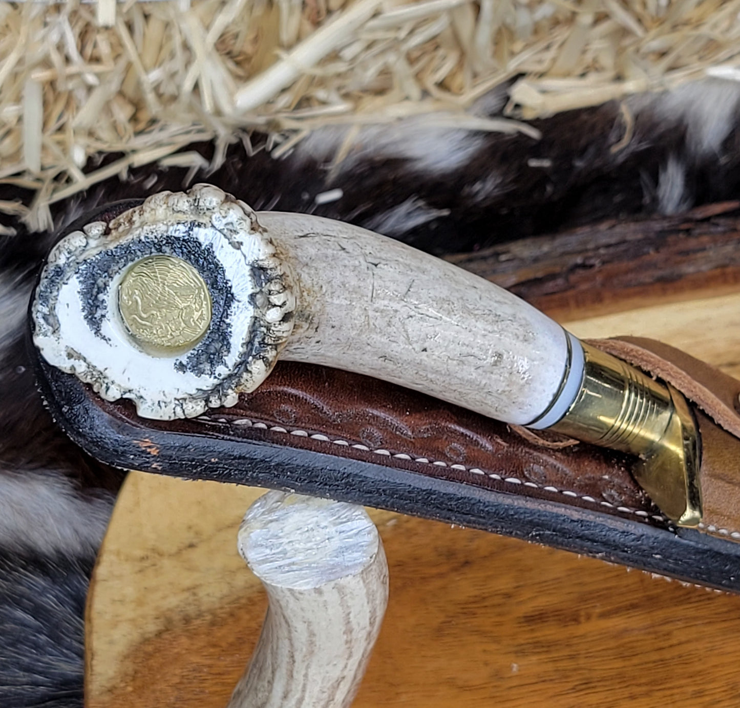 Cuchillo Mediano Cuerno De Venado Con Roseta 48