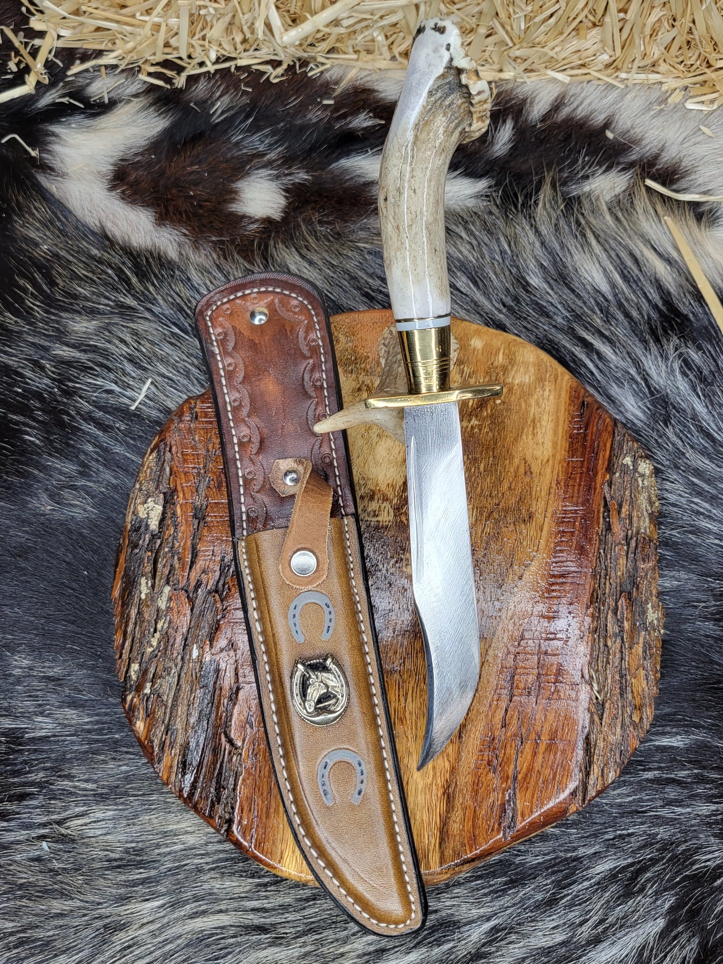 Cuchillo Mediano Cuerno De Venado Con Roseta 48