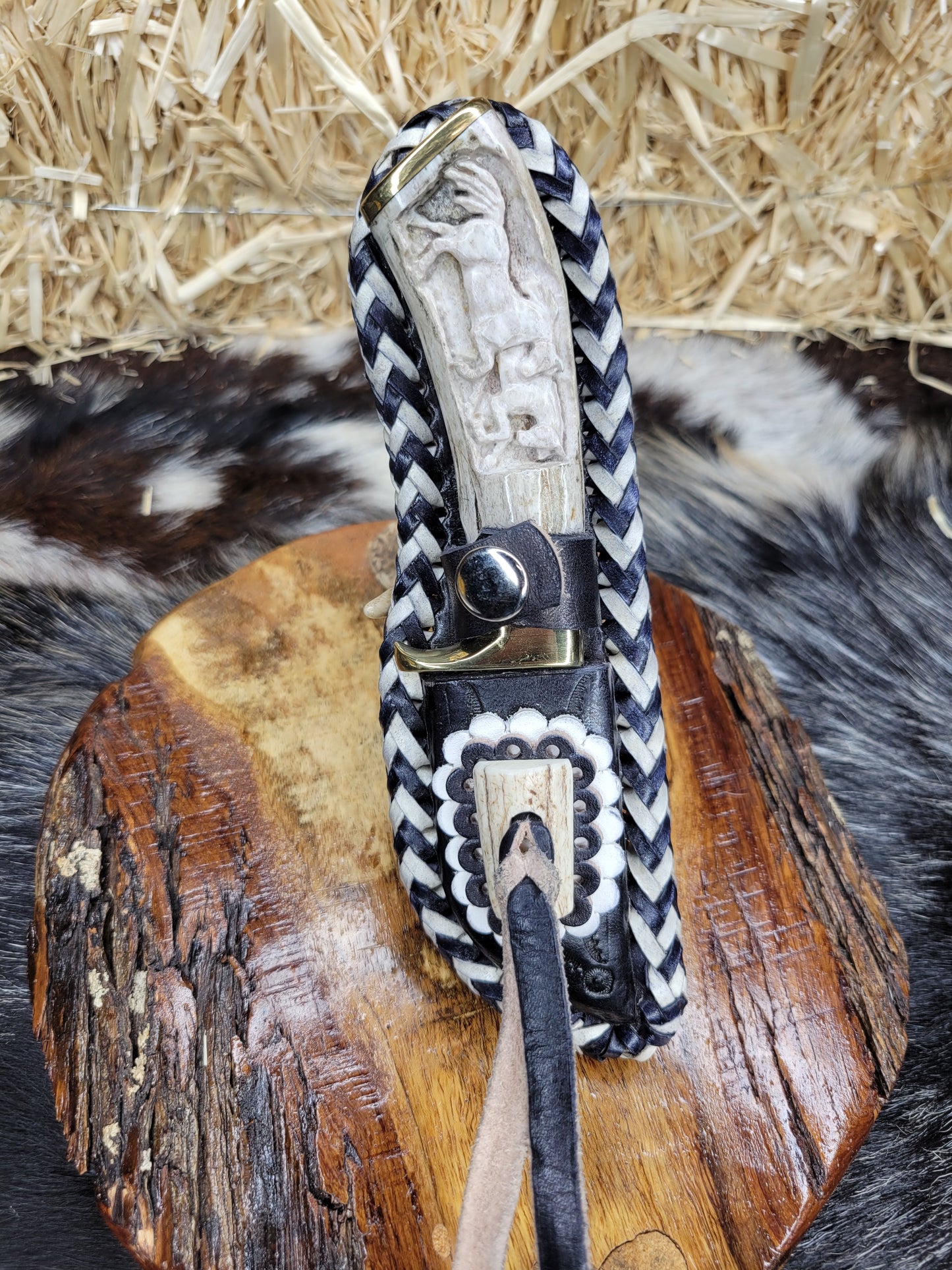 Cuchillo Cuerno de Venado Tallado 75