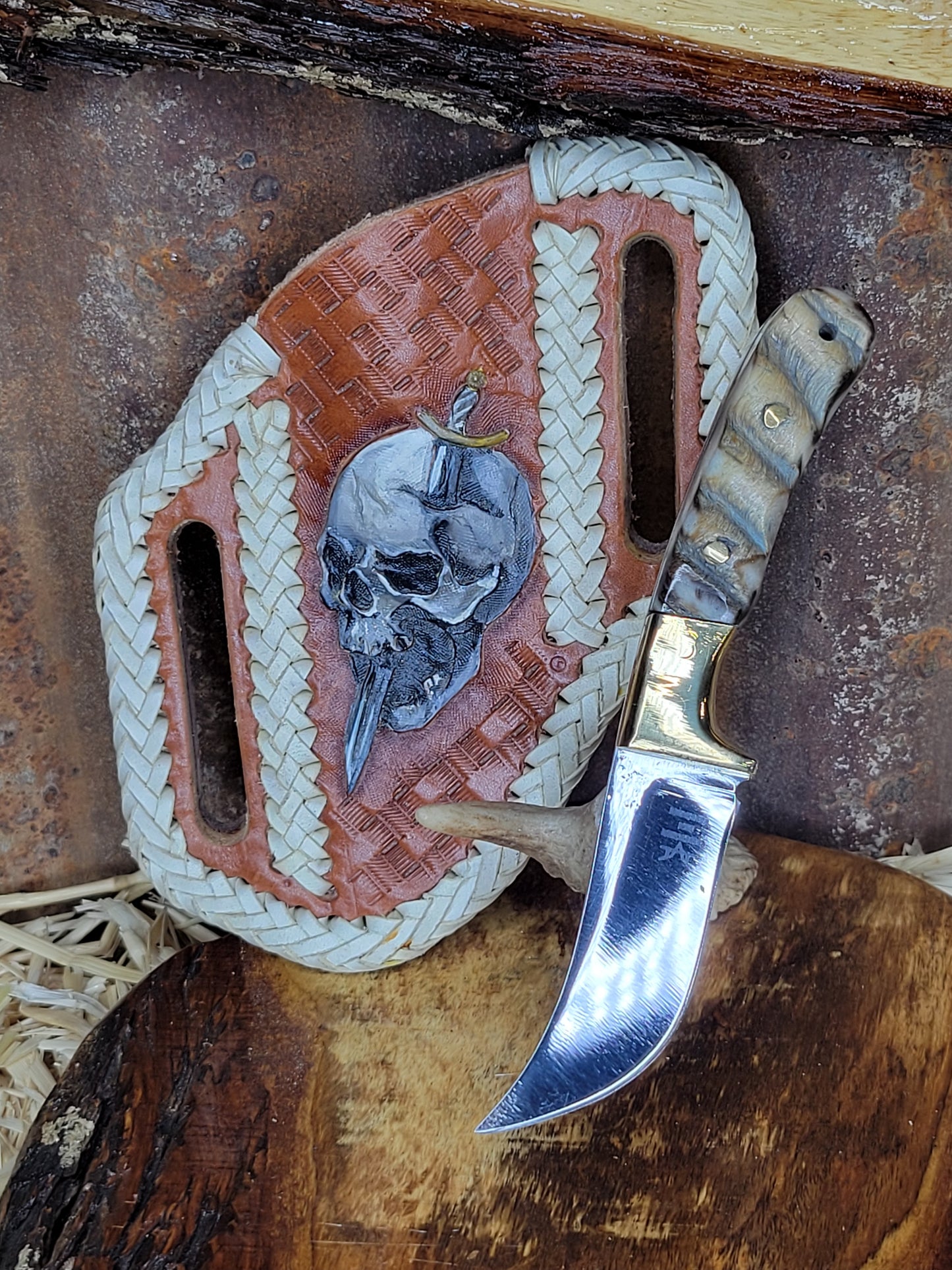 Cuchillos Cachas de Borrego Funda Tejida