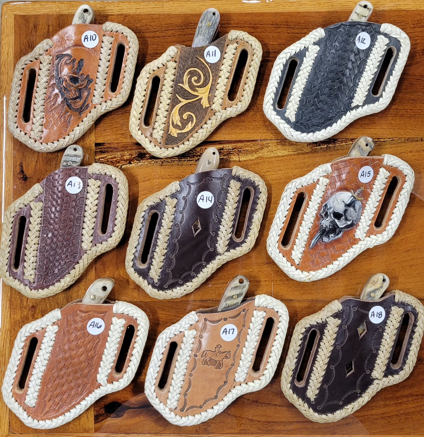 Cuchillos Cachas de Borrego Funda Tejida