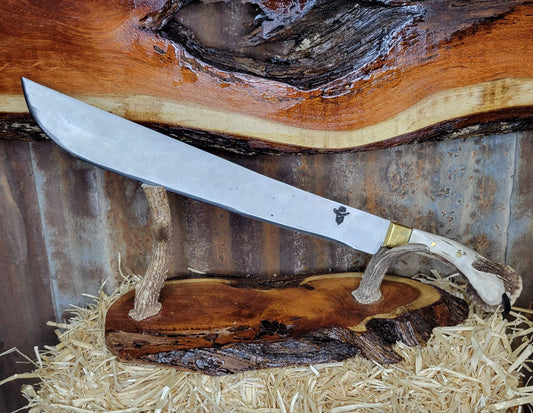 Machete M6