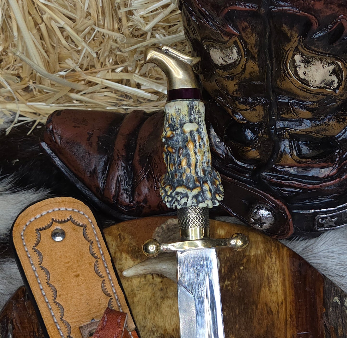 Cuchillo Cuerno de Venado Aguila B21