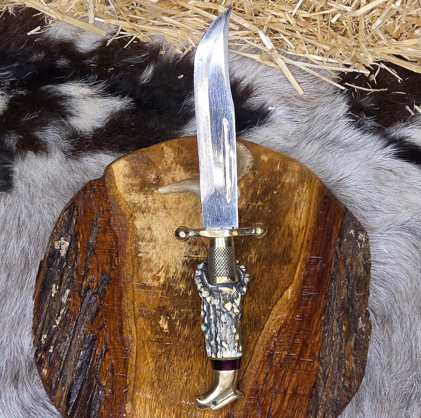 Cuchillo Cuerno de Venado Aguila B21