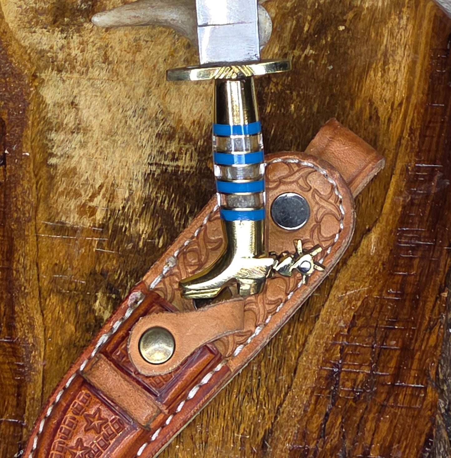 Cuchillo Torneado Espuela B62