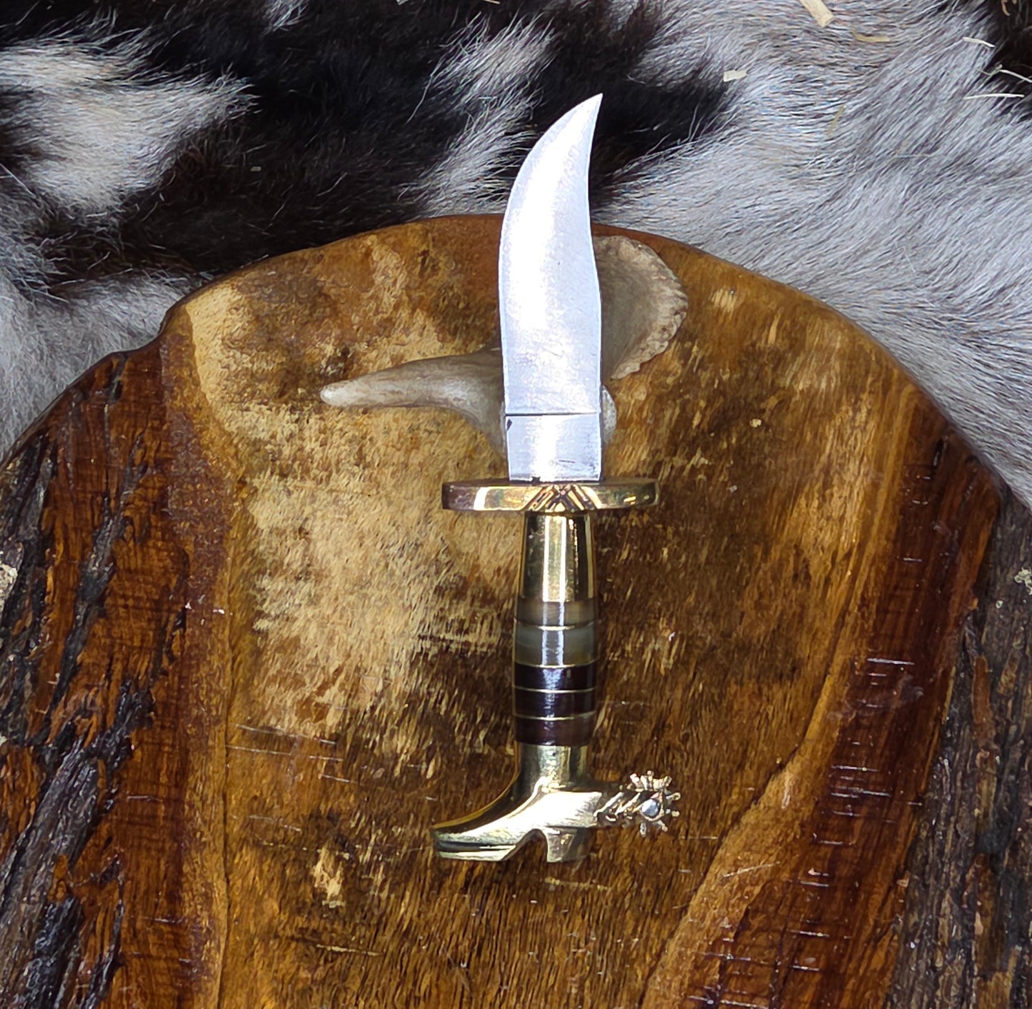 Cuchillo Torneado Espuela B77