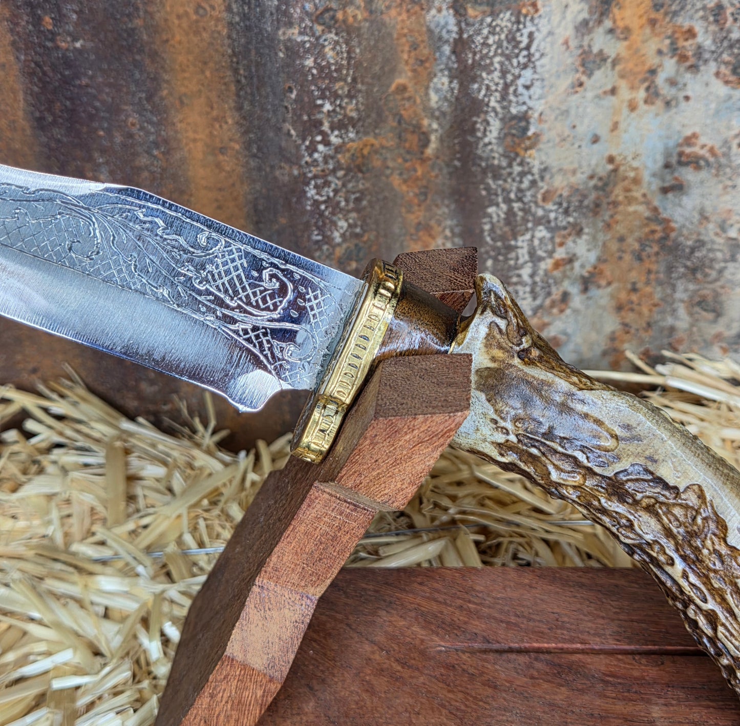 Cuchillo Cuerno De Venado Tallado 10