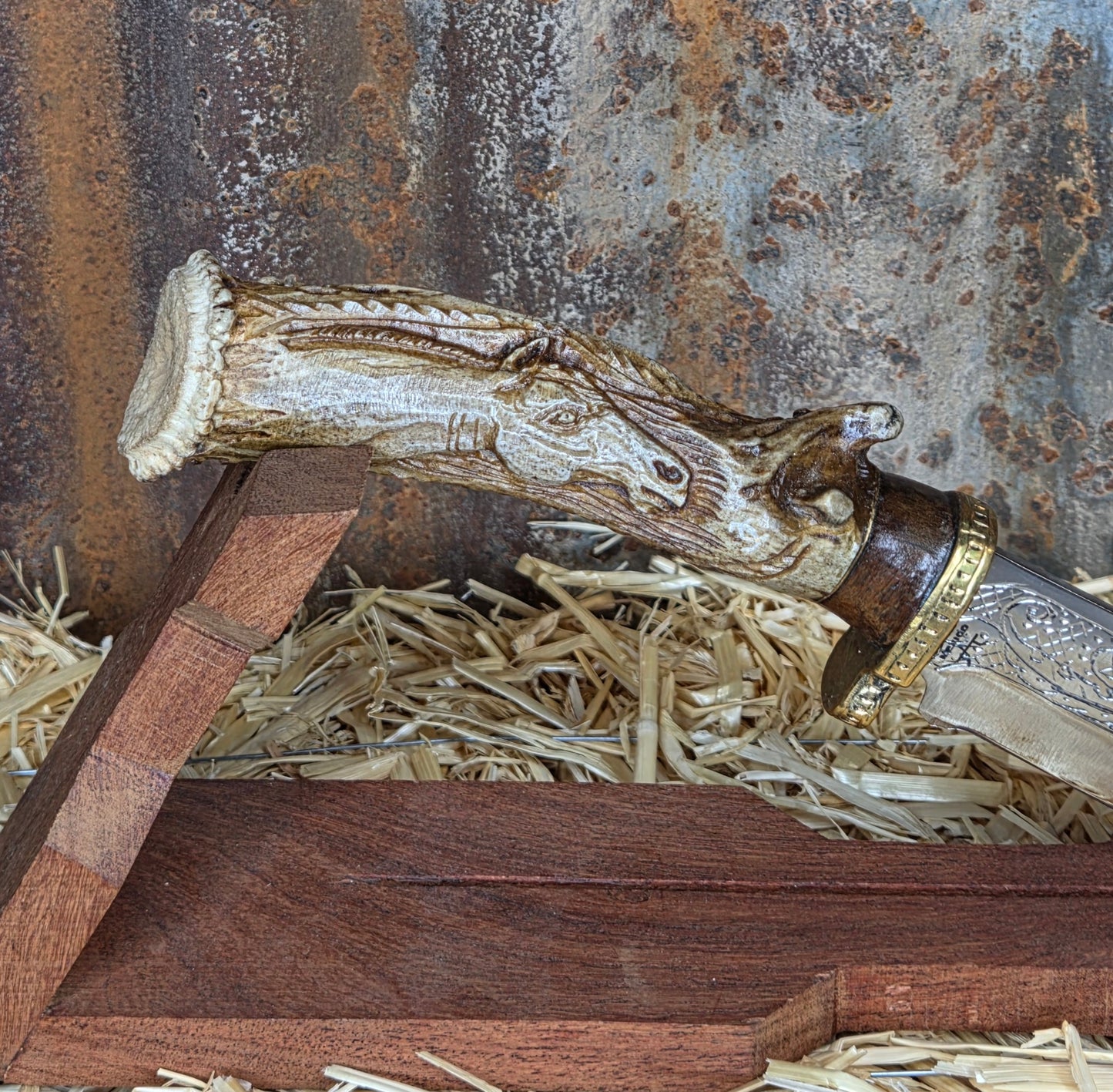 Cuchillo Cuerno De Venado Tallado 10