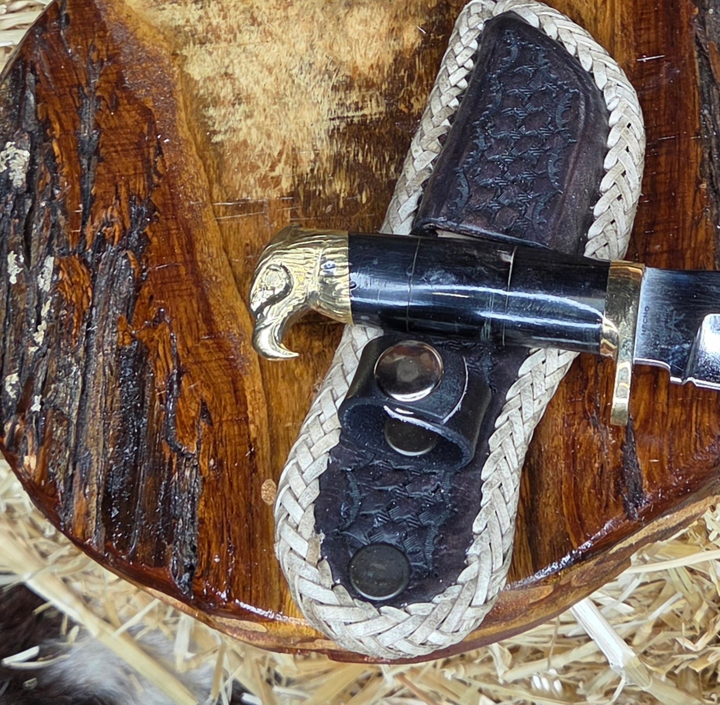 Cuchillo Cabeza de Aguila 95