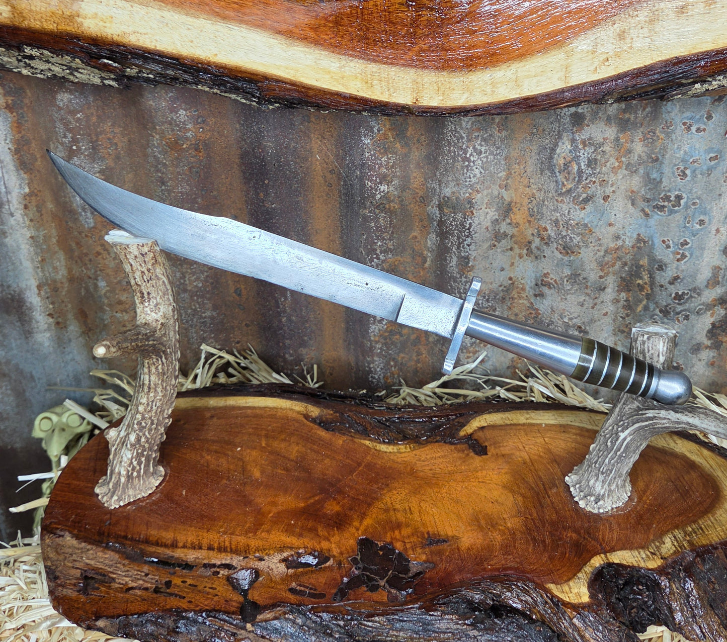 Cuchillo Antiguo torneado Bolita 98