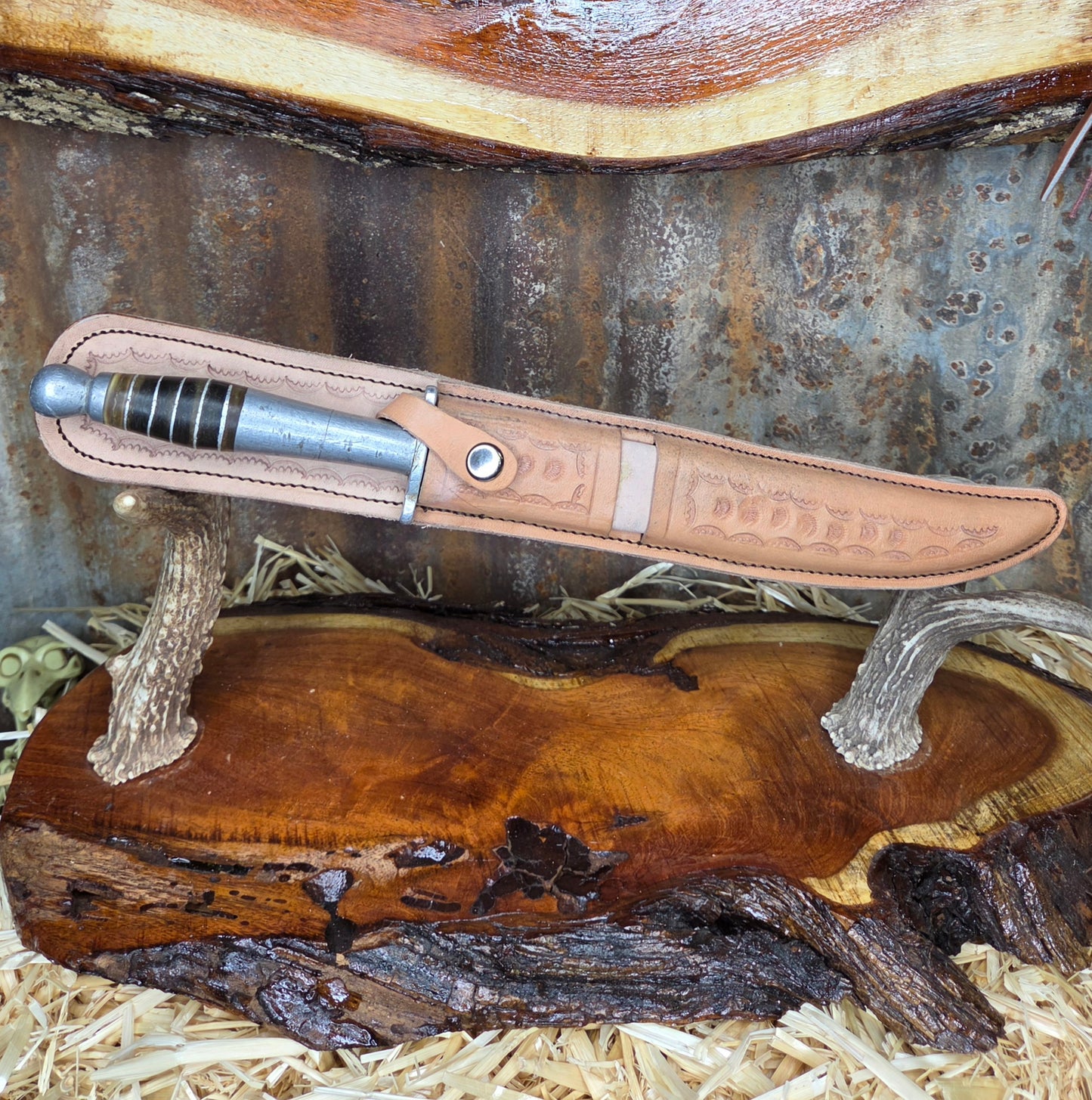 Cuchillo Antiguo Torneado Bolita 101